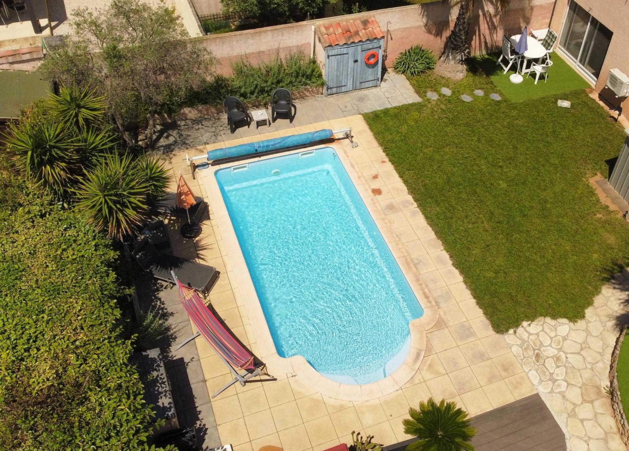 Studio Tranquillo Avec Piscine Et Salle De Sport Истр Екстериор снимка